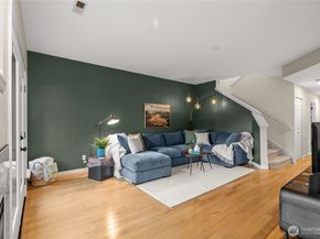 22619 4th Avenue W 102, Bothell WA 98021