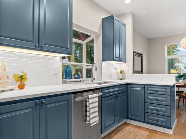 22619 4th Avenue W 102, Bothell WA 98021