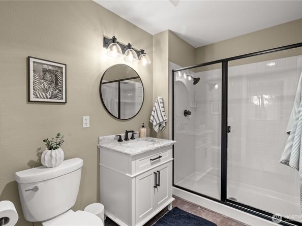 22619 4th Avenue W 102, Bothell WA 98021