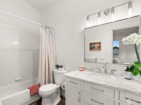 22619 4th Avenue W 102, Bothell WA 98021