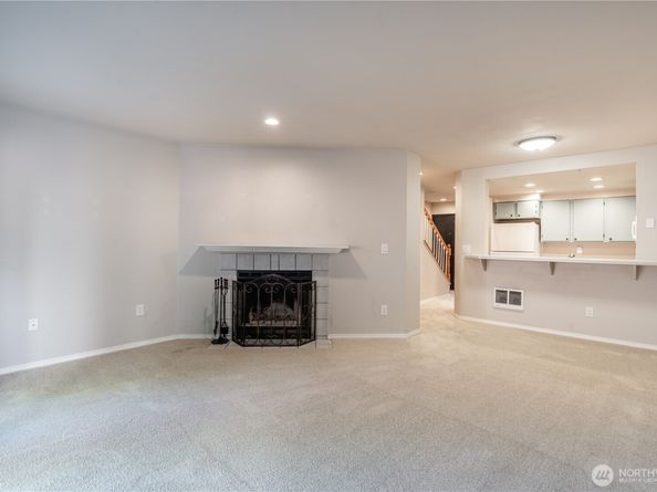 451 S 328th Street 10B, Federal Way WA 98003