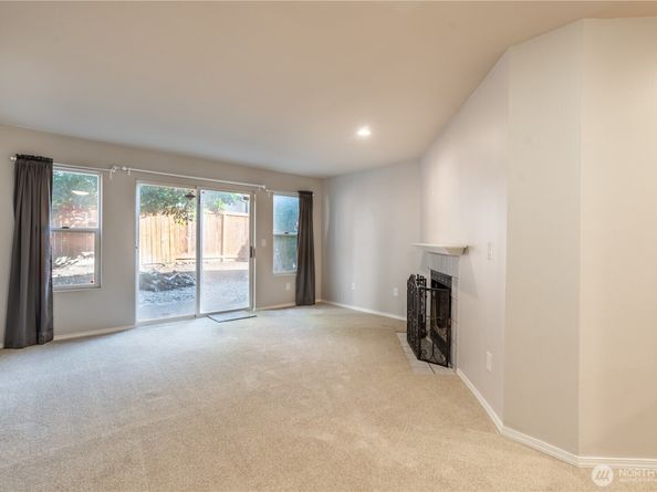 451 S 328th Street 10B, Federal Way WA 98003