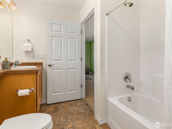 12429 243rd Place NE, Redmond WA 98053