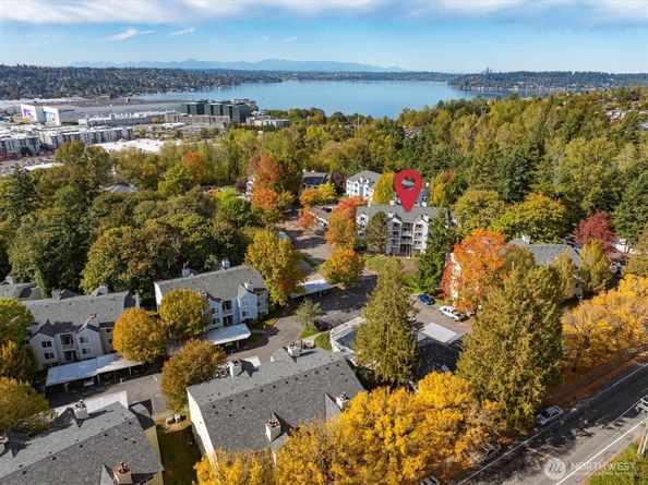 975 Aberdeen Avenue NE B304, Renton WA 98056