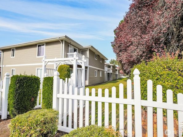 607 29th Street SE C3, Auburn WA 98002