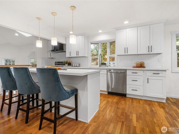 959 Hoquiam Avenue NE, Renton WA 98059