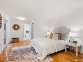 959 Hoquiam Avenue NE, Renton WA 98059