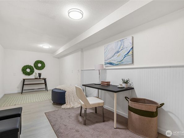 959 Hoquiam Avenue NE, Renton WA 98059