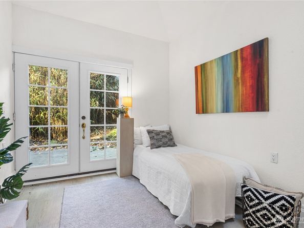 959 Hoquiam Avenue NE, Renton WA 98059