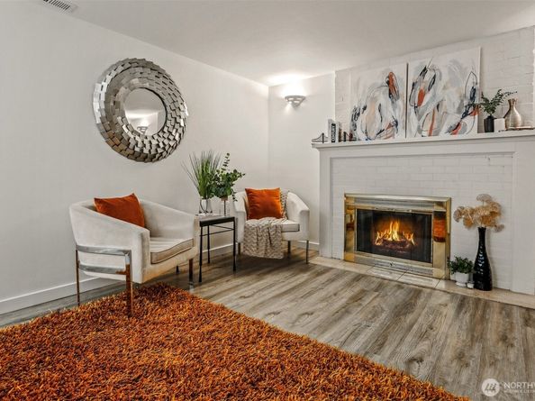 9044 15th Avenue NW, Seattle WA 98117