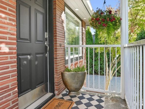 9044 15th Avenue NW, Seattle WA 98117