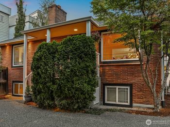 9044 15th Avenue NW