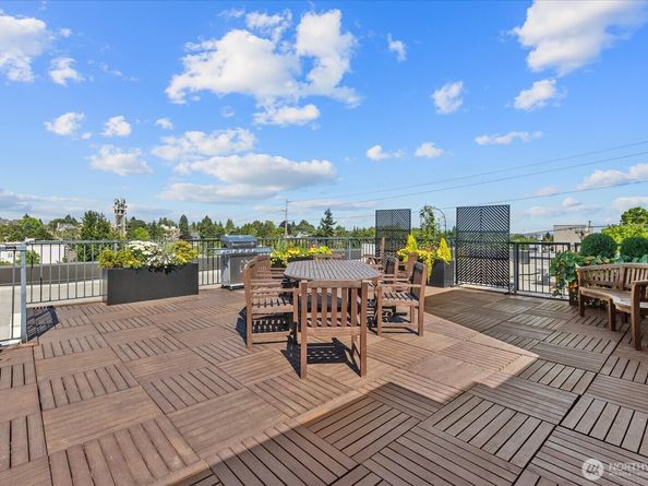 1417 Queen Anne Avenue N 313, Seattle WA 98109