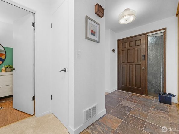 17904 23rd Lane NE E301, Seattle WA 98155