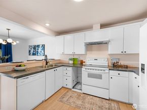 17904 23rd Lane NE E301, Seattle WA 98155