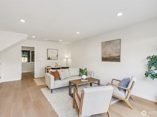 316 N 117th Street, Seattle WA 98133