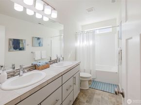 2074 NW Winterset Lane, Silverdale WA 98383