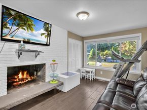 31212 9th Avenue S, Federal Way WA 98003