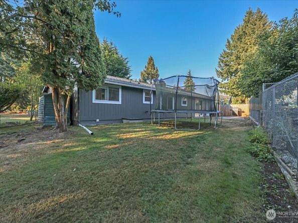 31212 9th Avenue S, Federal Way WA 98003
