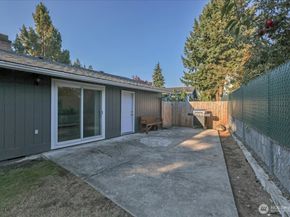 31212 9th Avenue S, Federal Way WA 98003