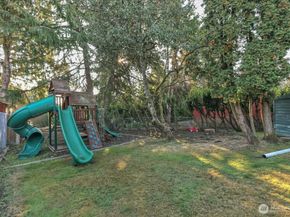 31212 9th Avenue S, Federal Way WA 98003