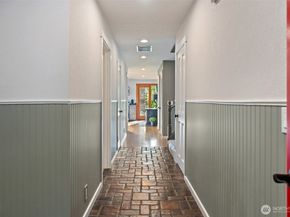 14855 Phelps Road NE, Bainbridge Island WA 98110