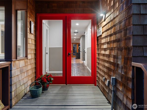 14855 Phelps Road NE, Bainbridge Island WA 98110