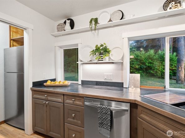 14855 Phelps Road NE, Bainbridge Island WA 98110