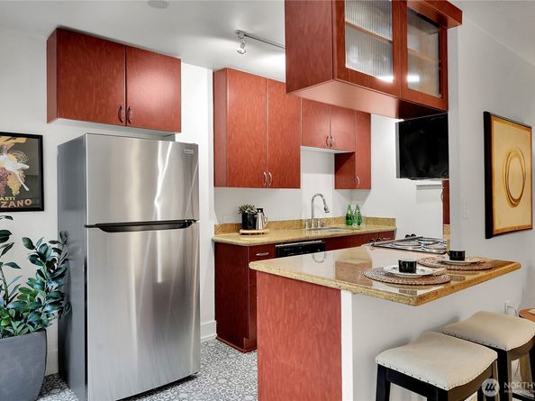 1105 Spring Street 205, Seattle WA 98104