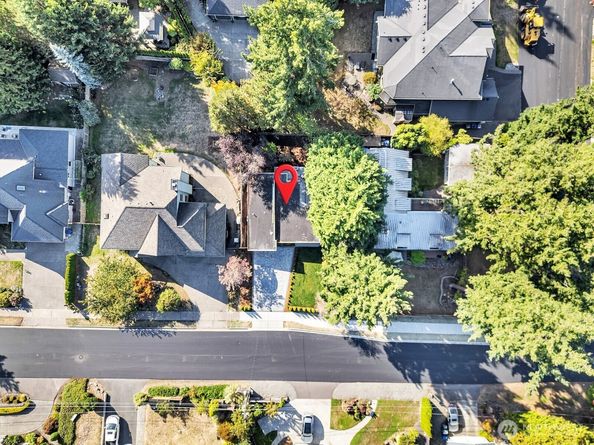 3131 112Th Avenue SE, Bellevue WA 98004