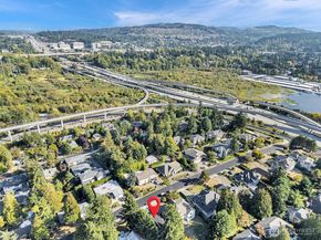 3131 112Th Avenue SE, Bellevue WA 98004