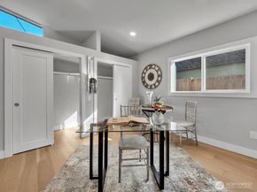 3131 112Th Avenue SE, Bellevue WA 98004