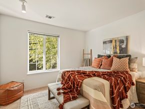 17204 123rd Place NE N304, Bothell WA 98012
