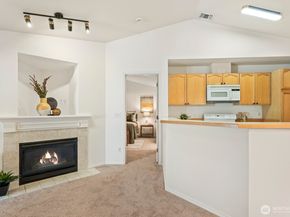 17204 123rd Place NE N304, Bothell WA 98012