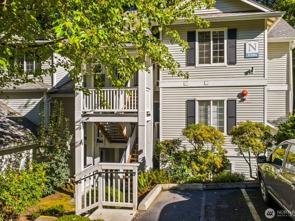 17204 123rd Place NE N304, Bothell WA 98012