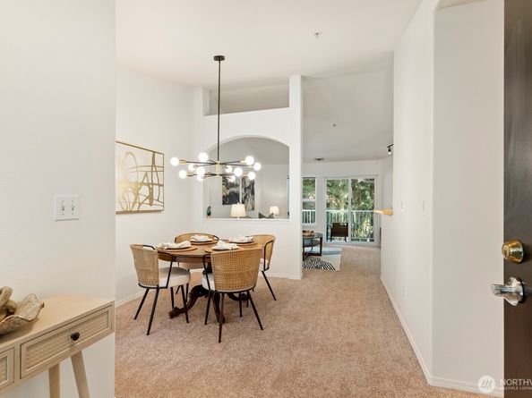 17204 123rd Place NE N304, Bothell WA 98012