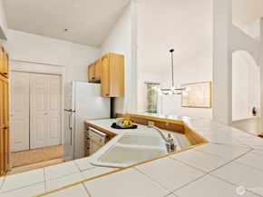 17204 123rd Place NE N304, Bothell WA 98012