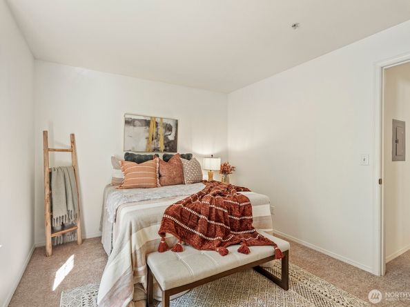 17204 123rd Place NE N304, Bothell WA 98012
