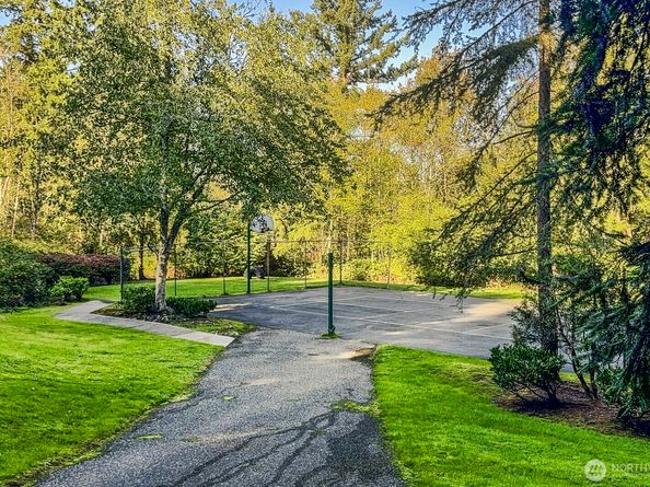 17204 123rd Place NE N304, Bothell WA 98012
