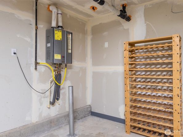 17429 NE 10th Street, Bellevue WA 98008