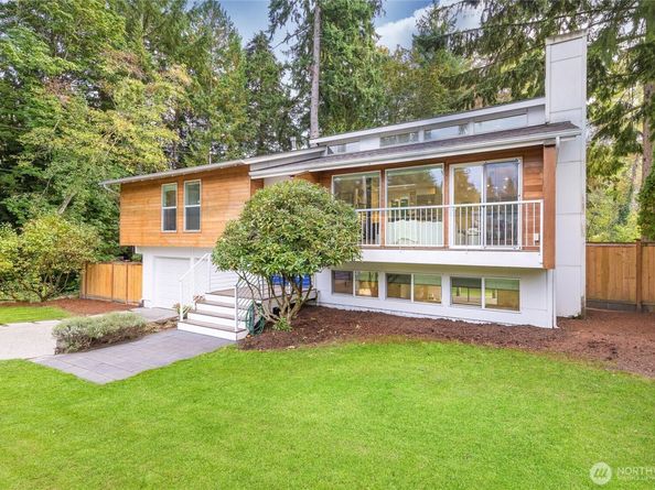 17429 NE 10th Street, Bellevue WA 98008