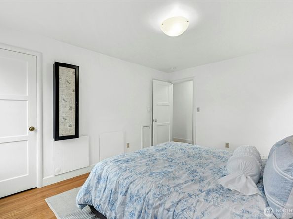 3615 41st Avenue W, Seattle WA 98199