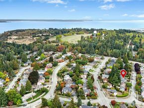 3615 41st Avenue W, Seattle WA 98199