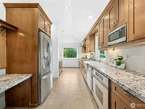 3615 41st Avenue W, Seattle WA 98199