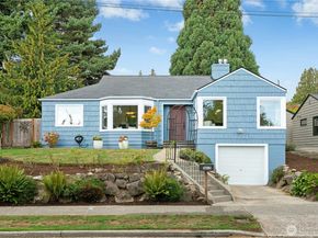 3615 41st Avenue W, Seattle WA 98199