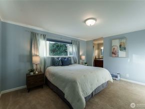 1647 N 130th Street, Seattle WA 98133