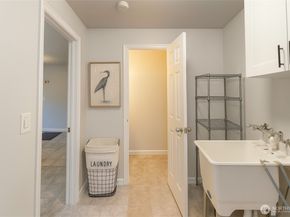1647 N 130th Street, Seattle WA 98133