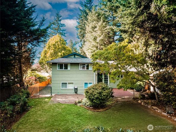 1647 N 130th Street, Seattle WA 98133