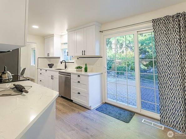 1647 N 130th Street, Seattle WA 98133