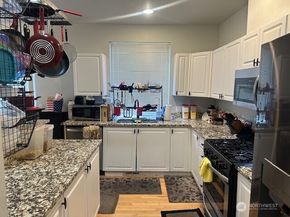 22715 43rd Avenue S, Kent WA 98032